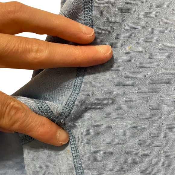 Mountain Hardwear 1/2 zip pullover - Picture 6 of 8